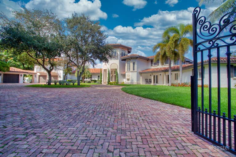  Water views 315ft Dock Large Mansion Estate 