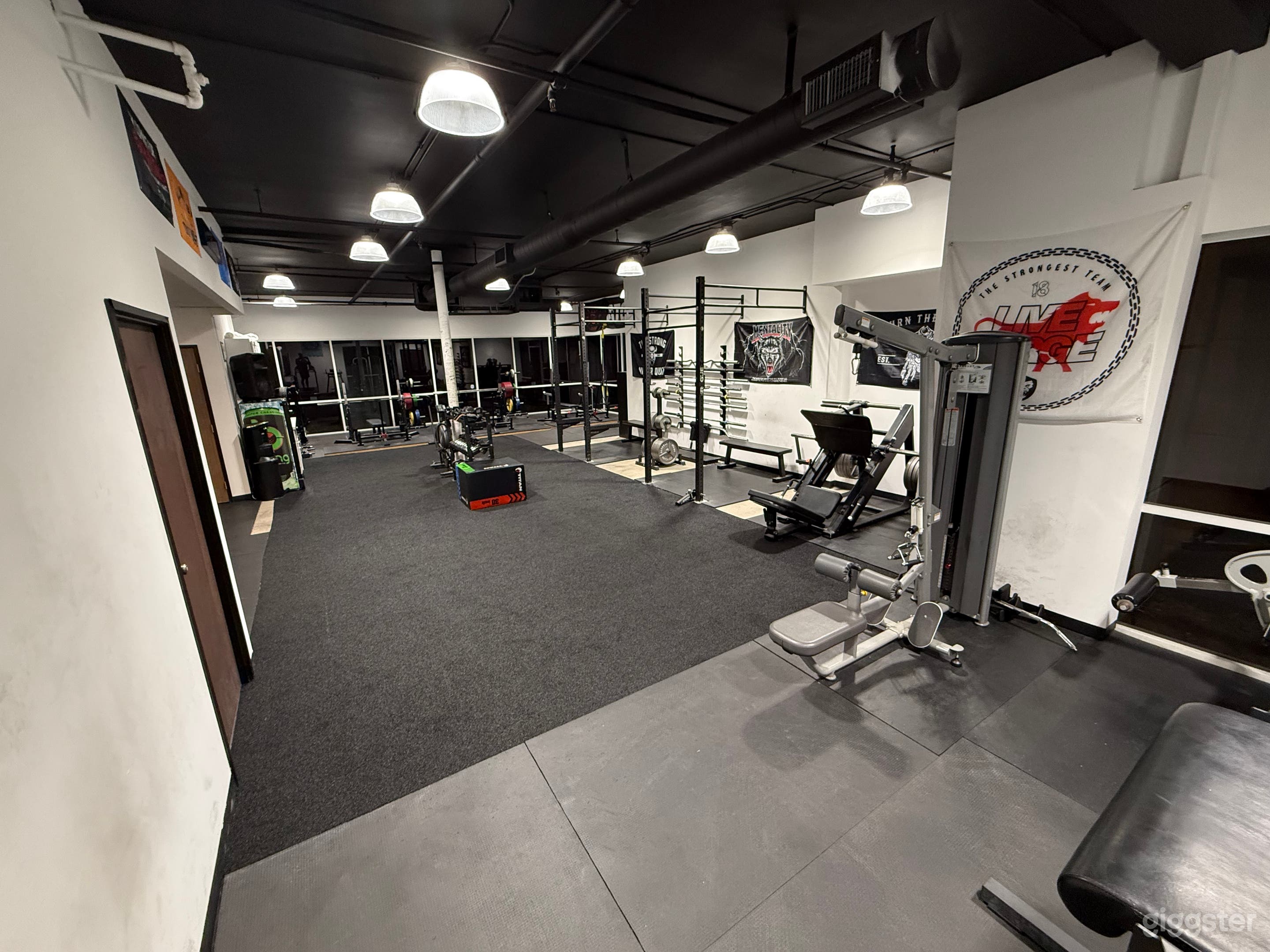 2,300 Sq Ft Private 24 Hour Gym Located in Irvine Photo 3