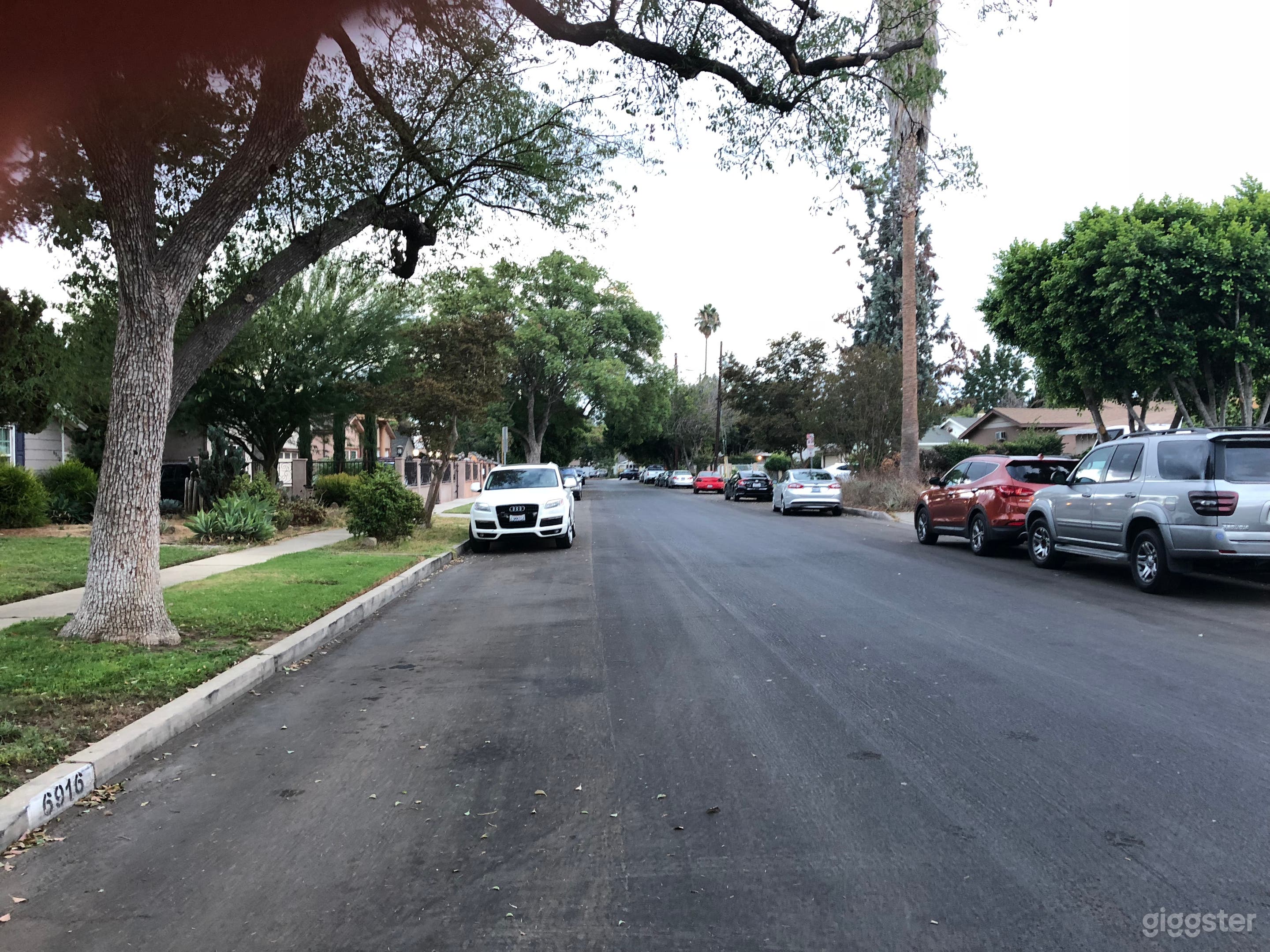 Anywhere USA Spacious House Ready for Filming! Photo 2