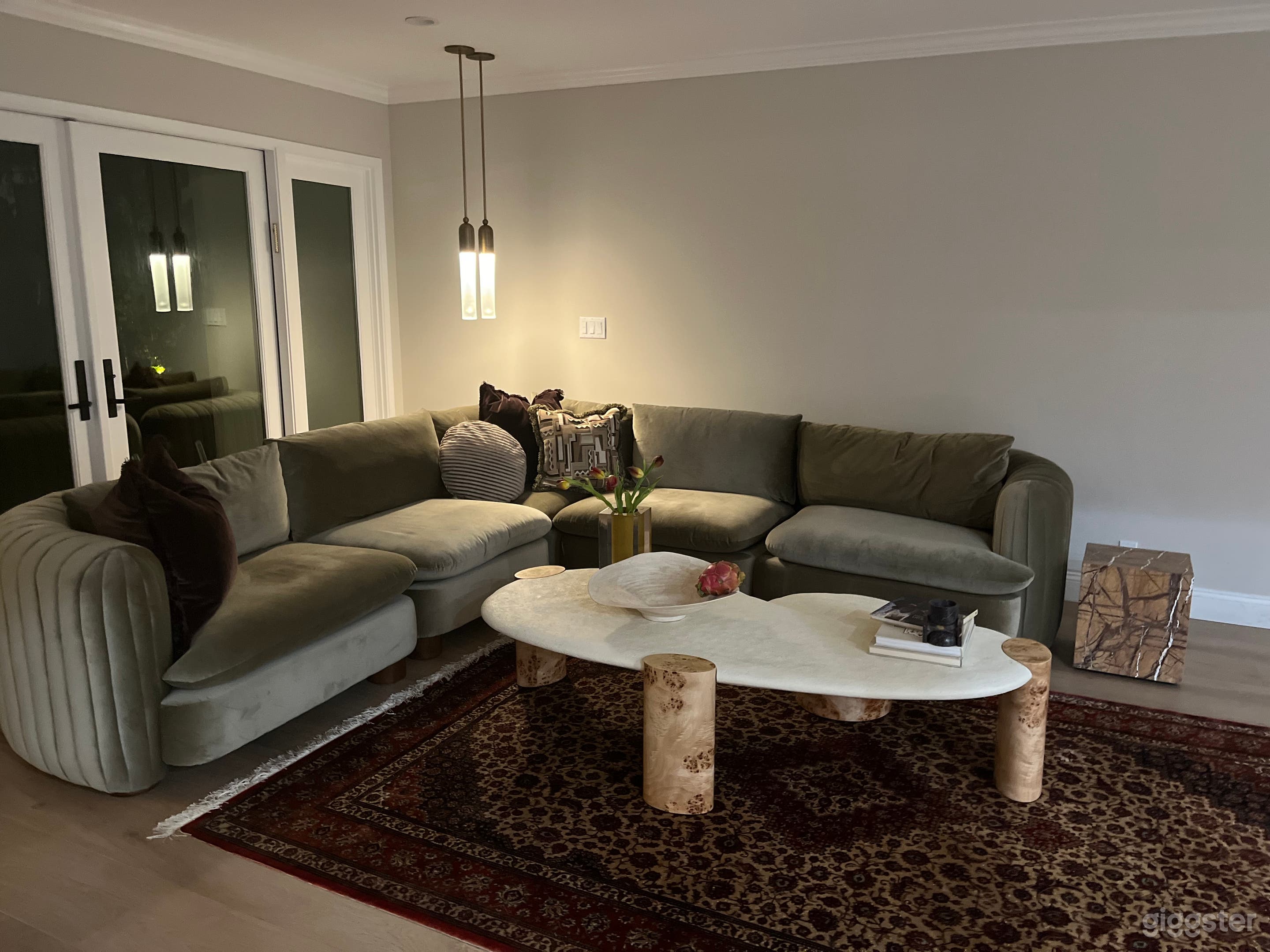 The Contemporary Century City House Photo 1