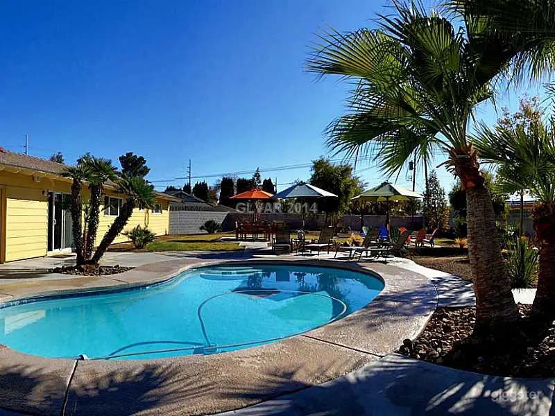 Half an acre ranch style Home Photo 2