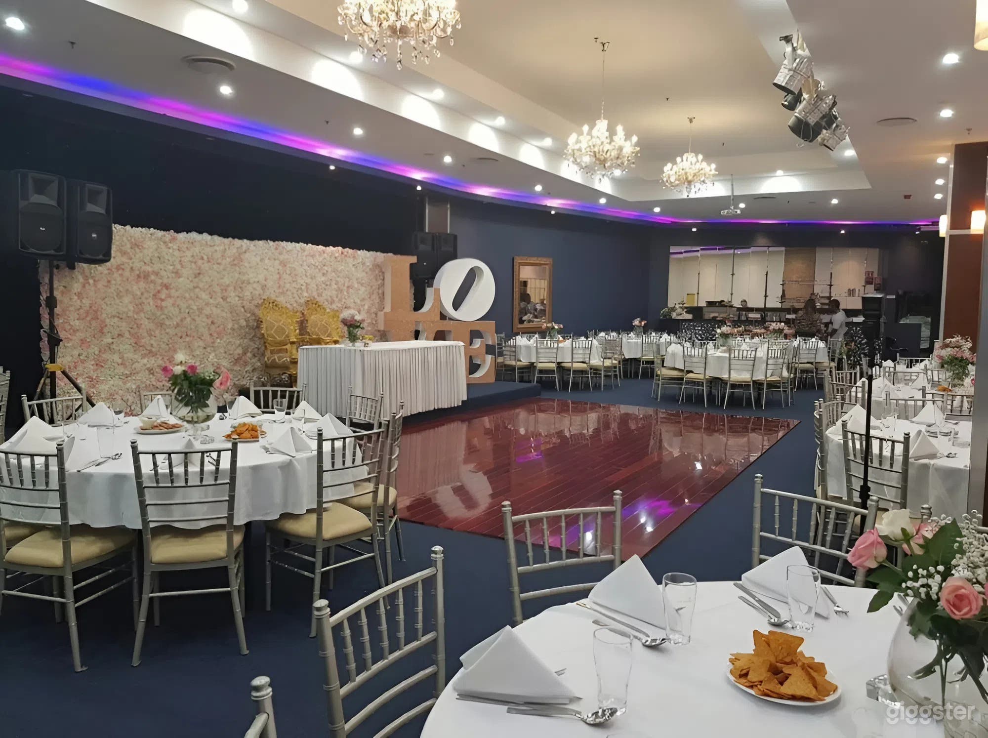 Elegant Crystal Room for Events with Stage & Lighting Photo 3