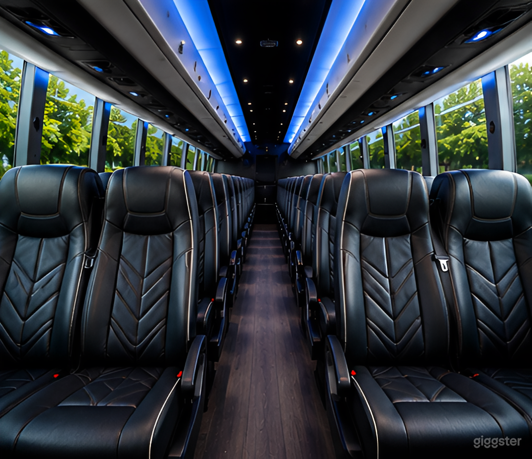 Executive VIP Luxury Charter Coach Photo 3