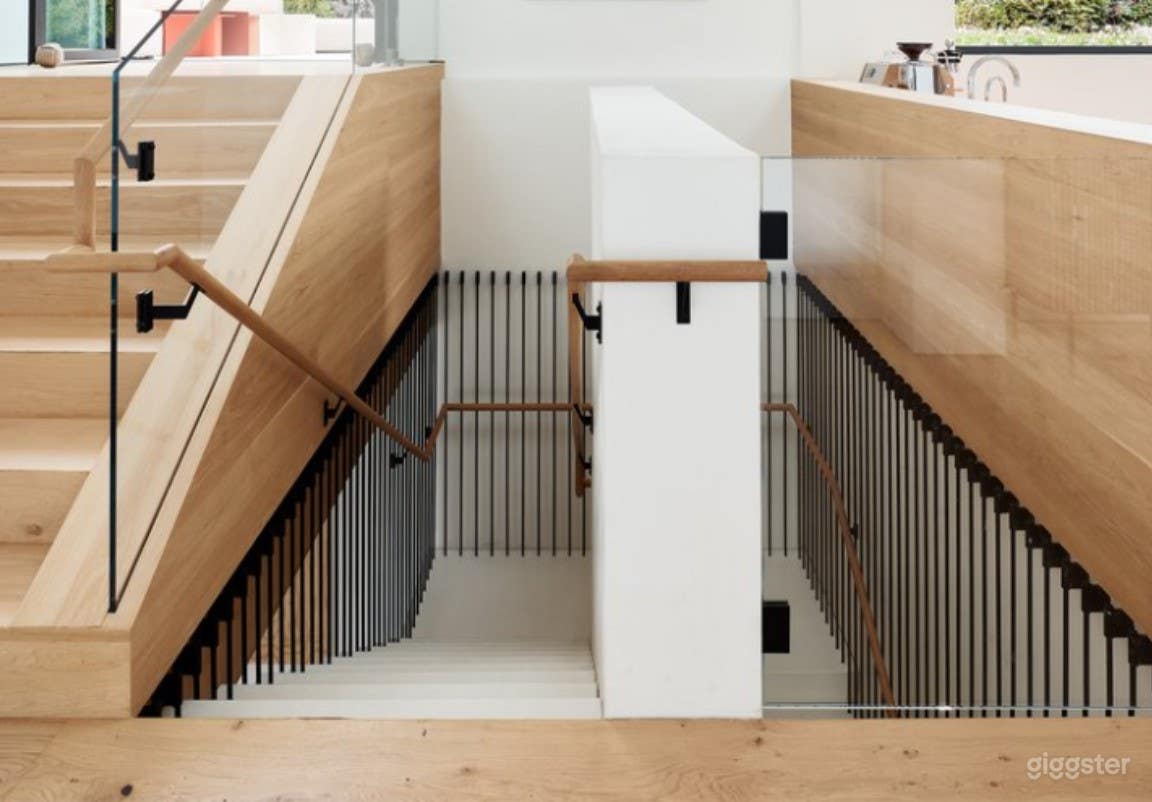 The Library and Lounge Photo 2