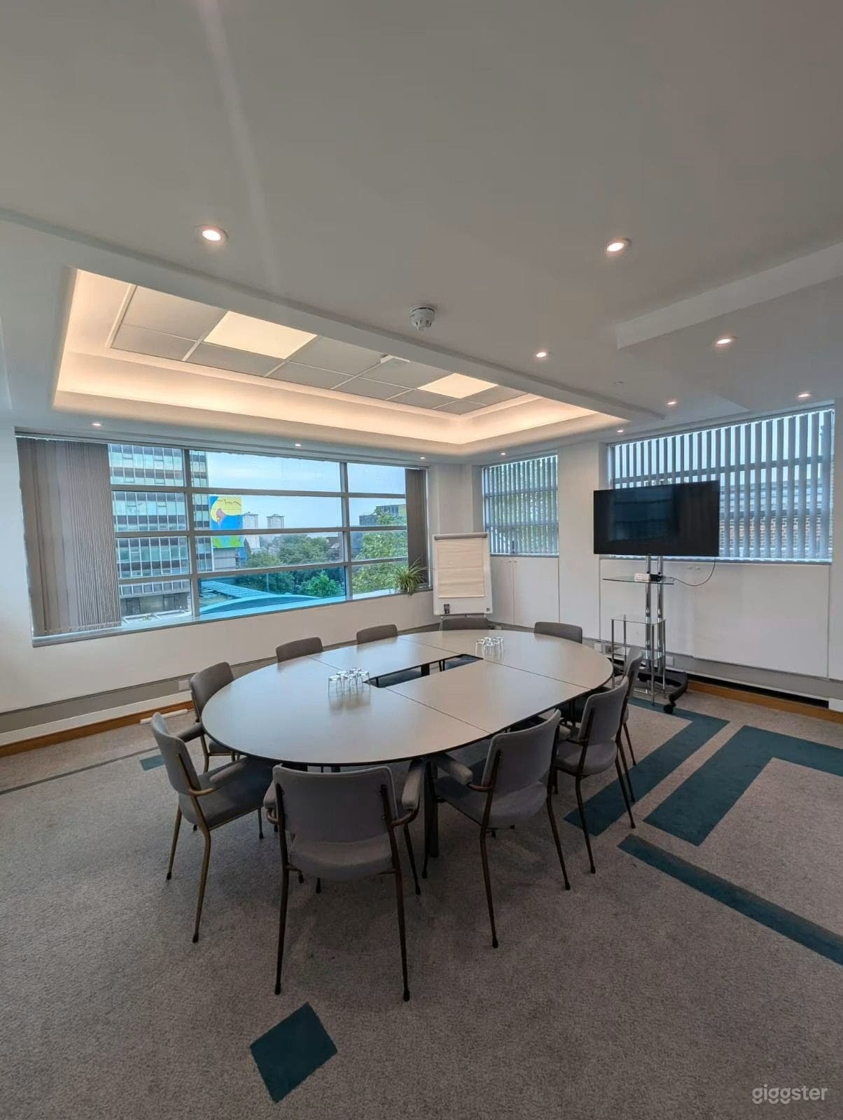 Titanium Room Photo 3