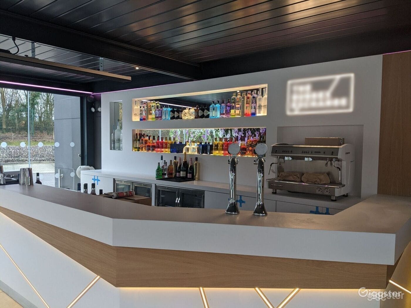 Treehouse Terrace - Restaurant &amp; Bar Photo 3