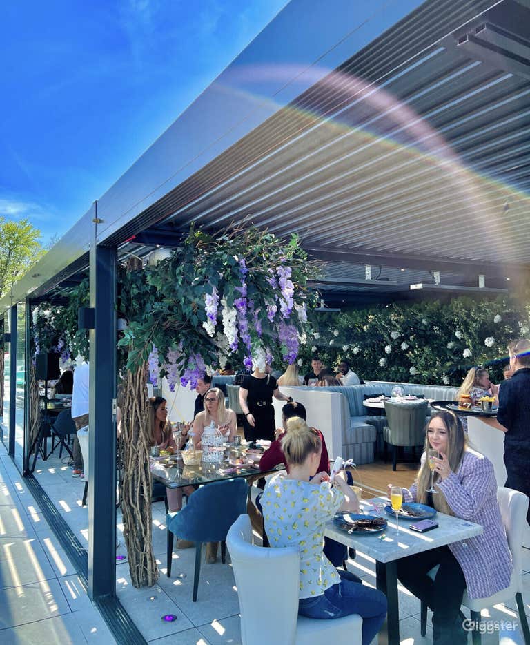  Treehouse Terrace - Restaurant & Bar 