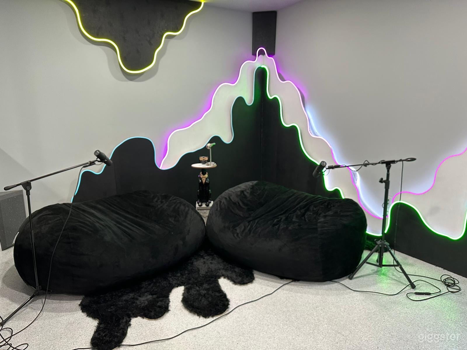 Podcast Space in Orlando Photo 2