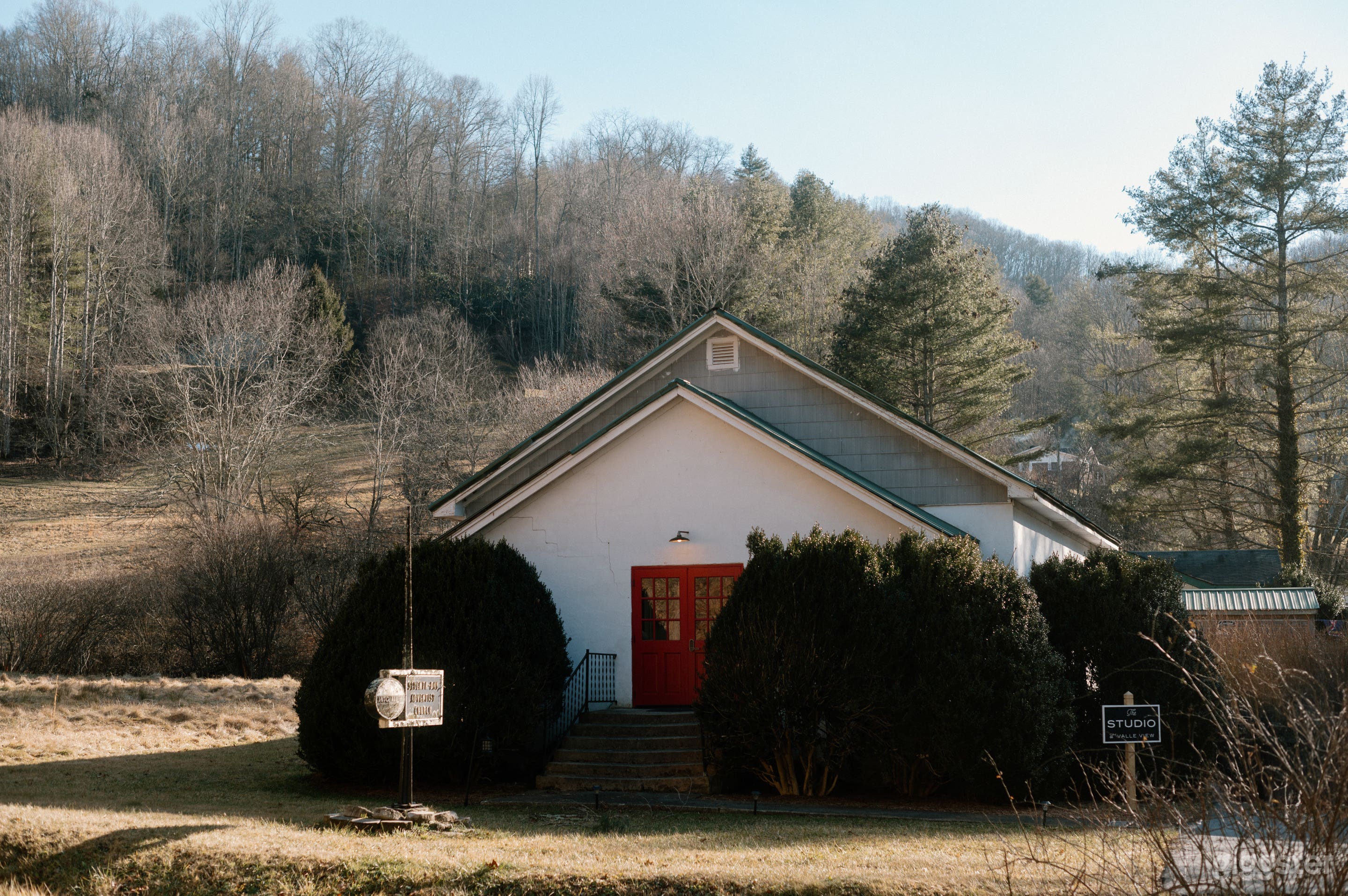 Former mid-century church event space & photography studio Photo 1