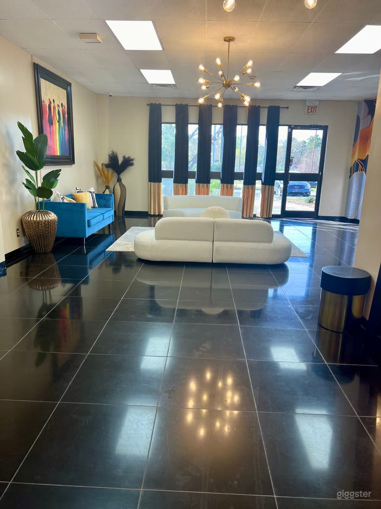  Opulent Flex Space In The Heat Of Raleigh 