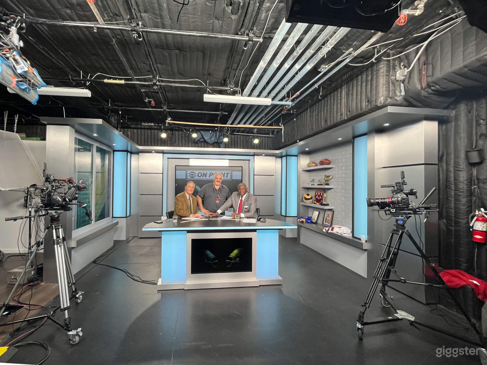 Soundstage - Broadcast Set - Photography Space Photo 1