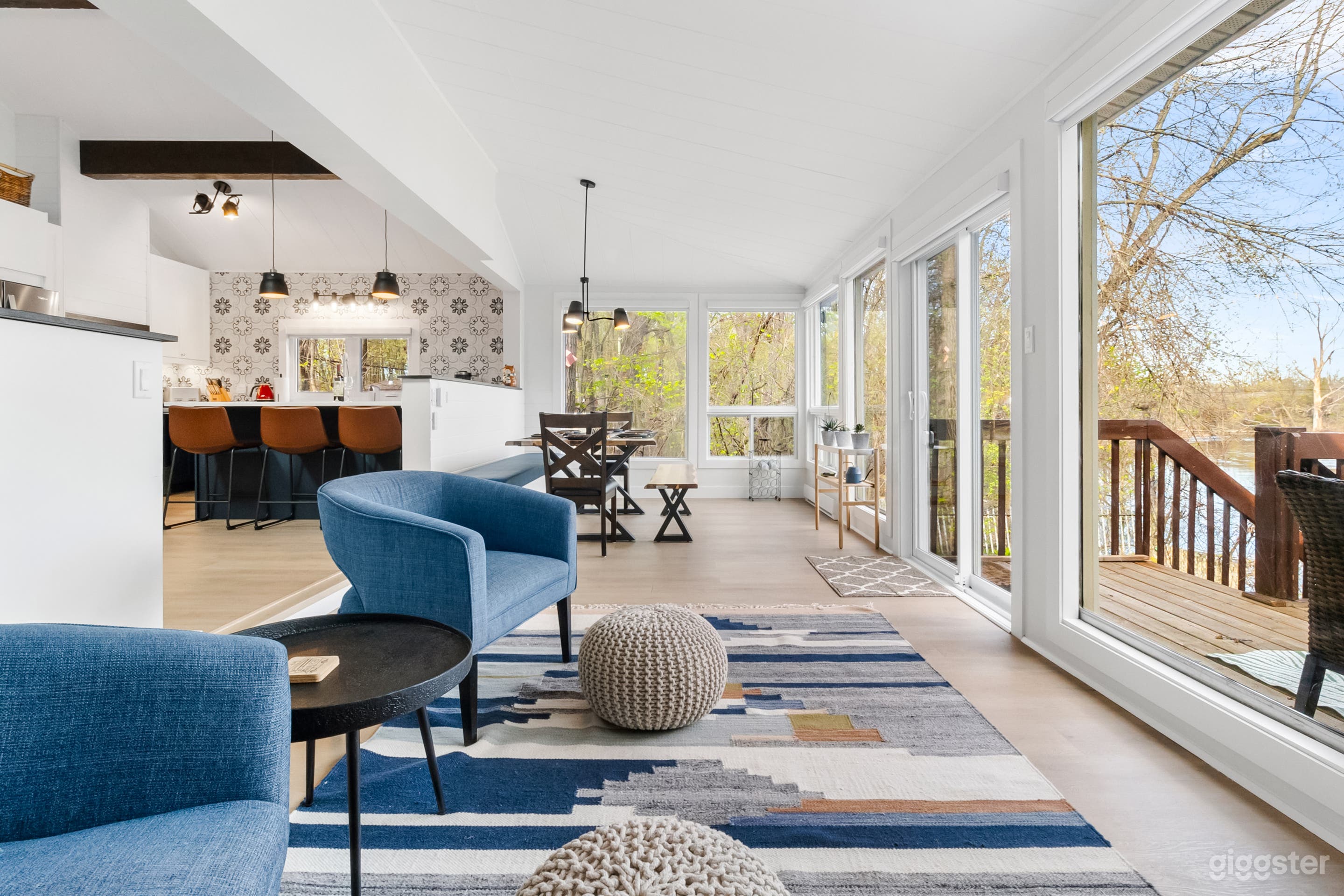 Modern & vintage - natural light, trees & water Photo 1