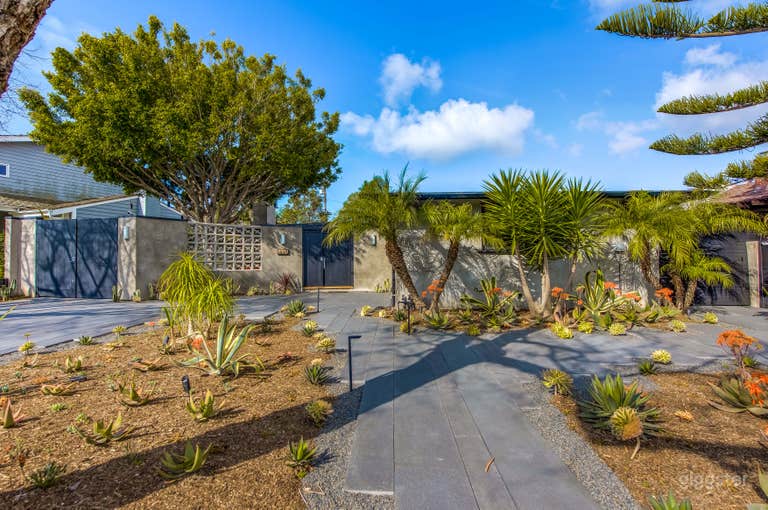  Newport Beach Contemporary Bungalow 