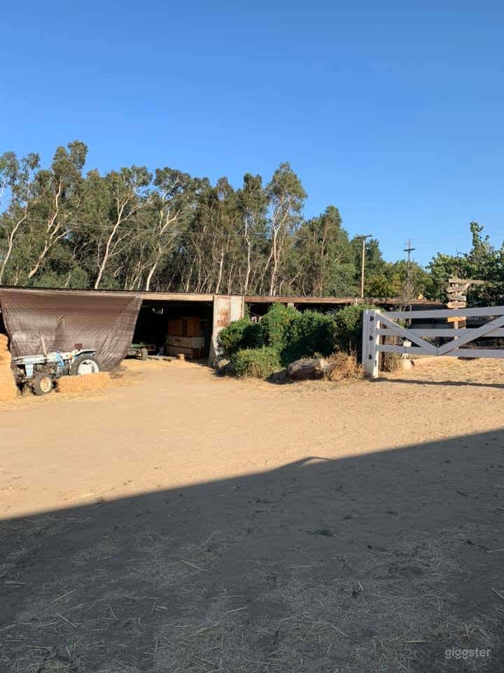 Rustic Hay Barn for Productions Photo 2