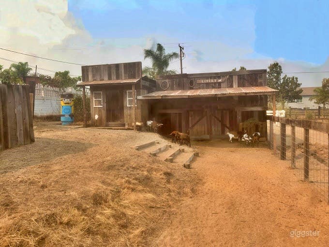 Rustic Hay Barn for Productions Photo 4