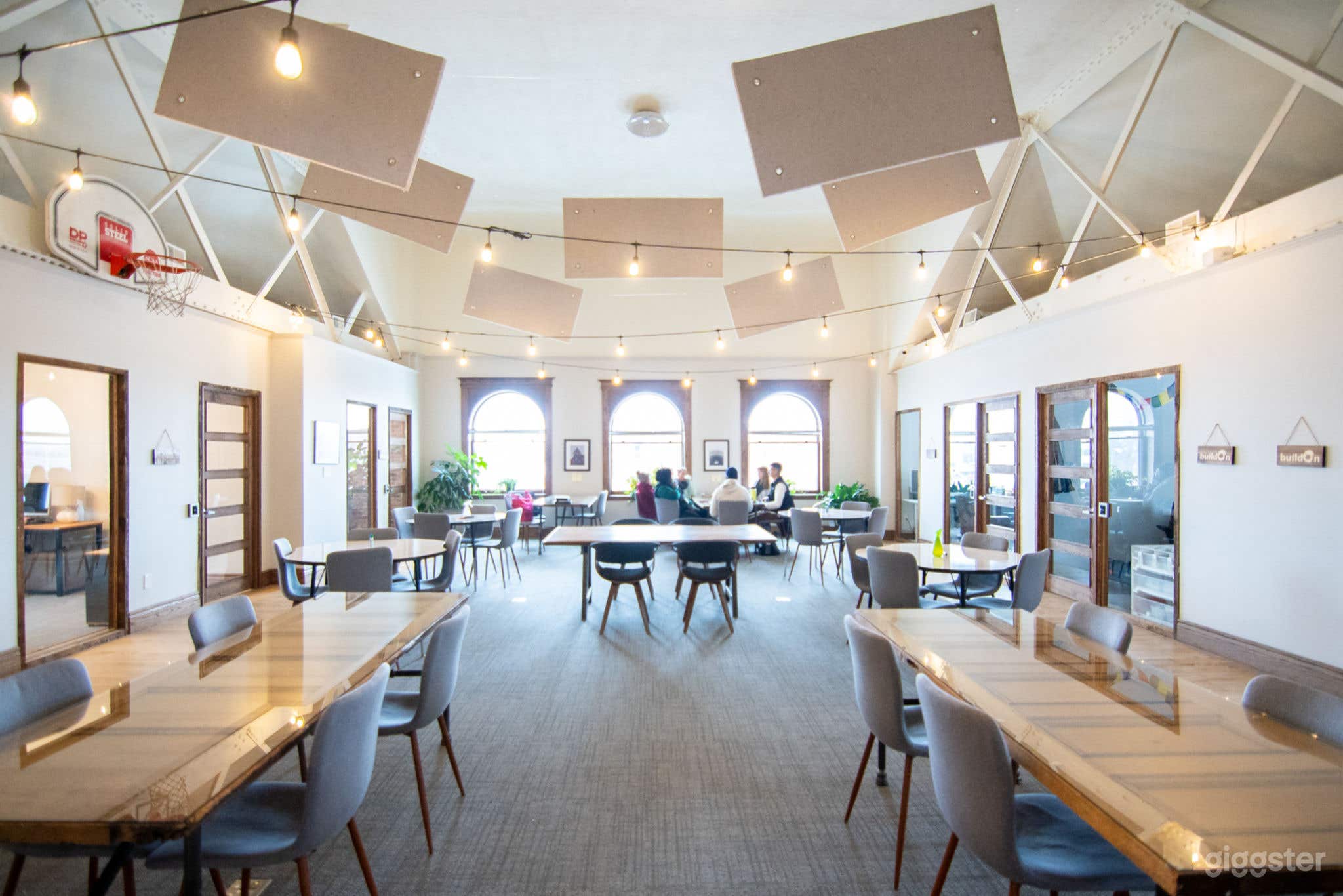 Mahone Meeting and Podcast Room Photo 2