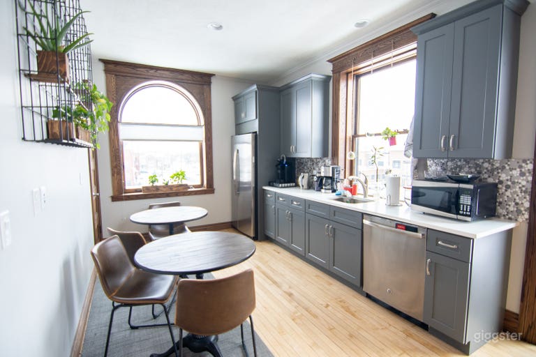  Mahone Meeting and Podcast Room 