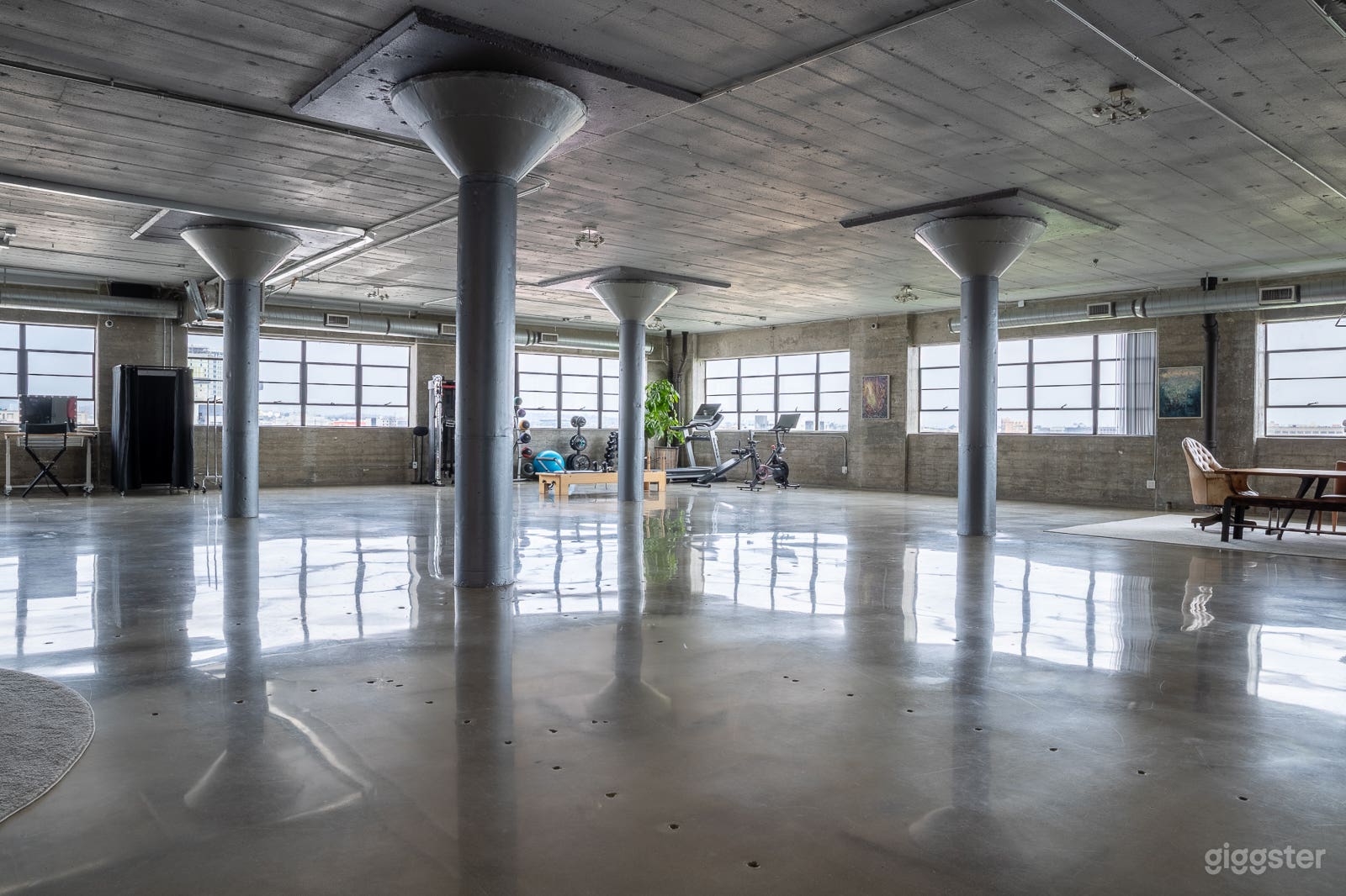 7000 SQFT Penthouse Loft Photo 1