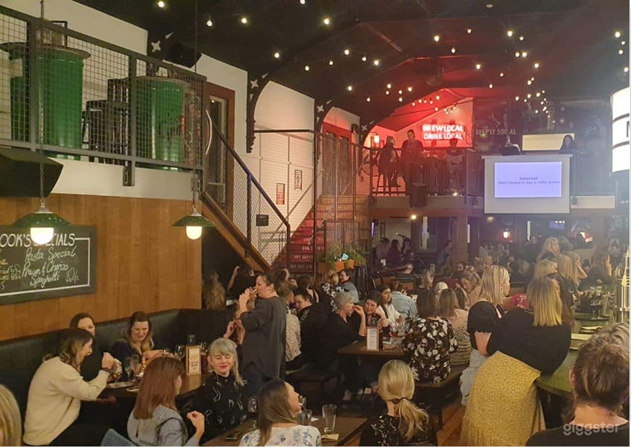 Bar Style Eatery in Hamilton Photo 2