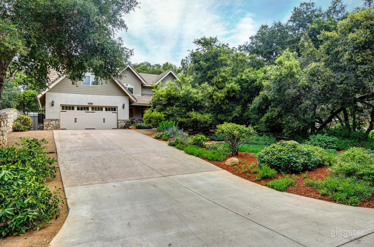  Charming Country Cottage Style Home 
