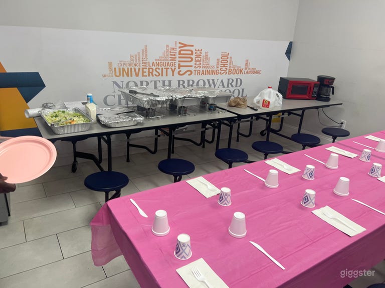  Private School for rent 