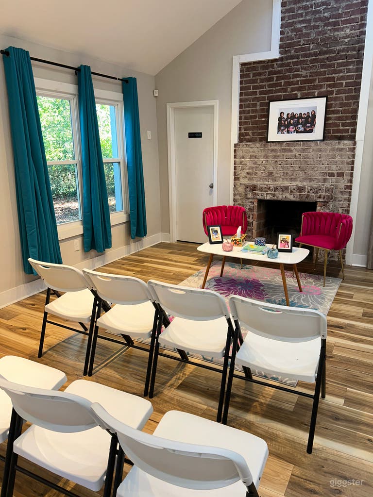  Hidden Gem Workspace in Riverside 