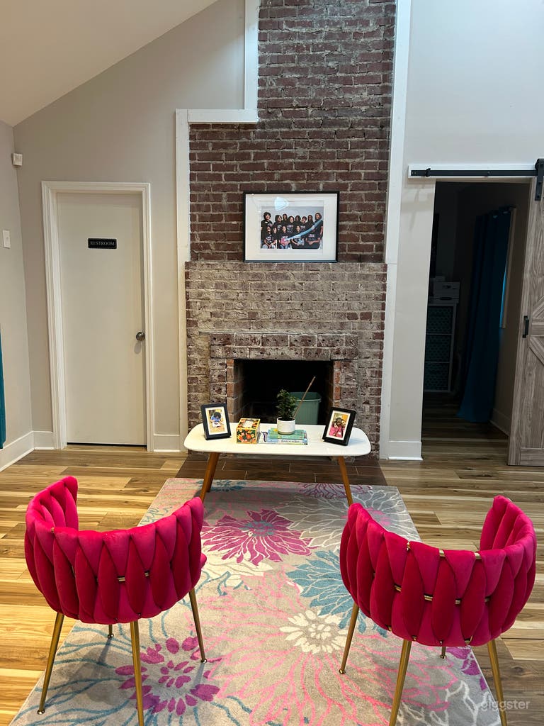  Hidden Gem Workspace in Riverside 