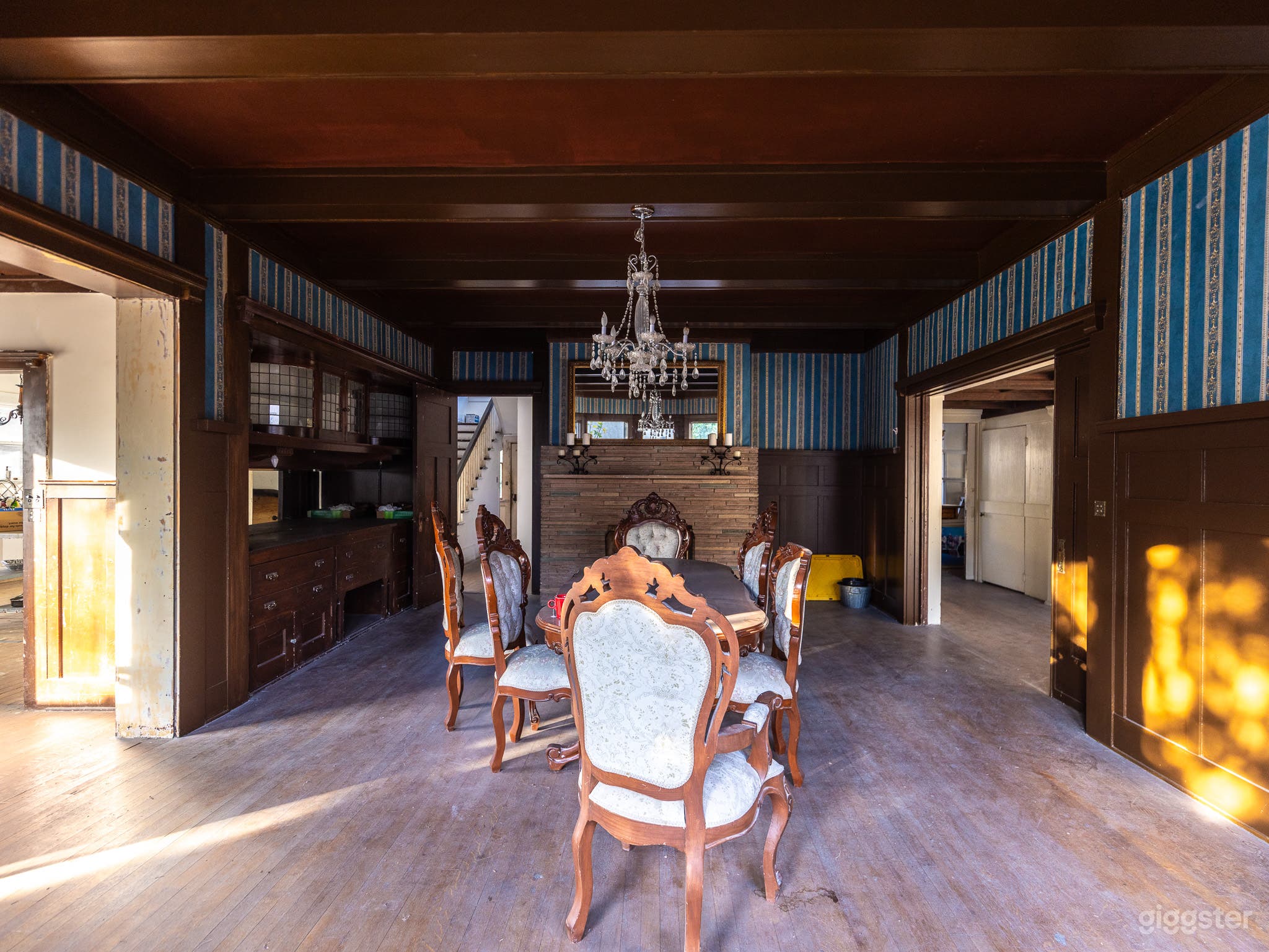 1920 VICTORIAN ICONIC ESTATE #039 Photo 4