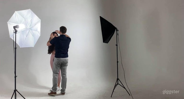  Photography Studio with Infinity Wall 