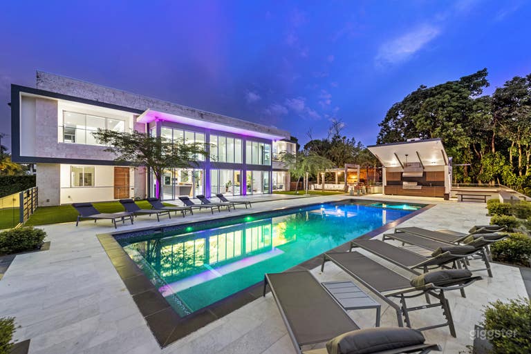  Modani Estate | Complejo de Lujo de 2 Acres | Amigable para Producción 