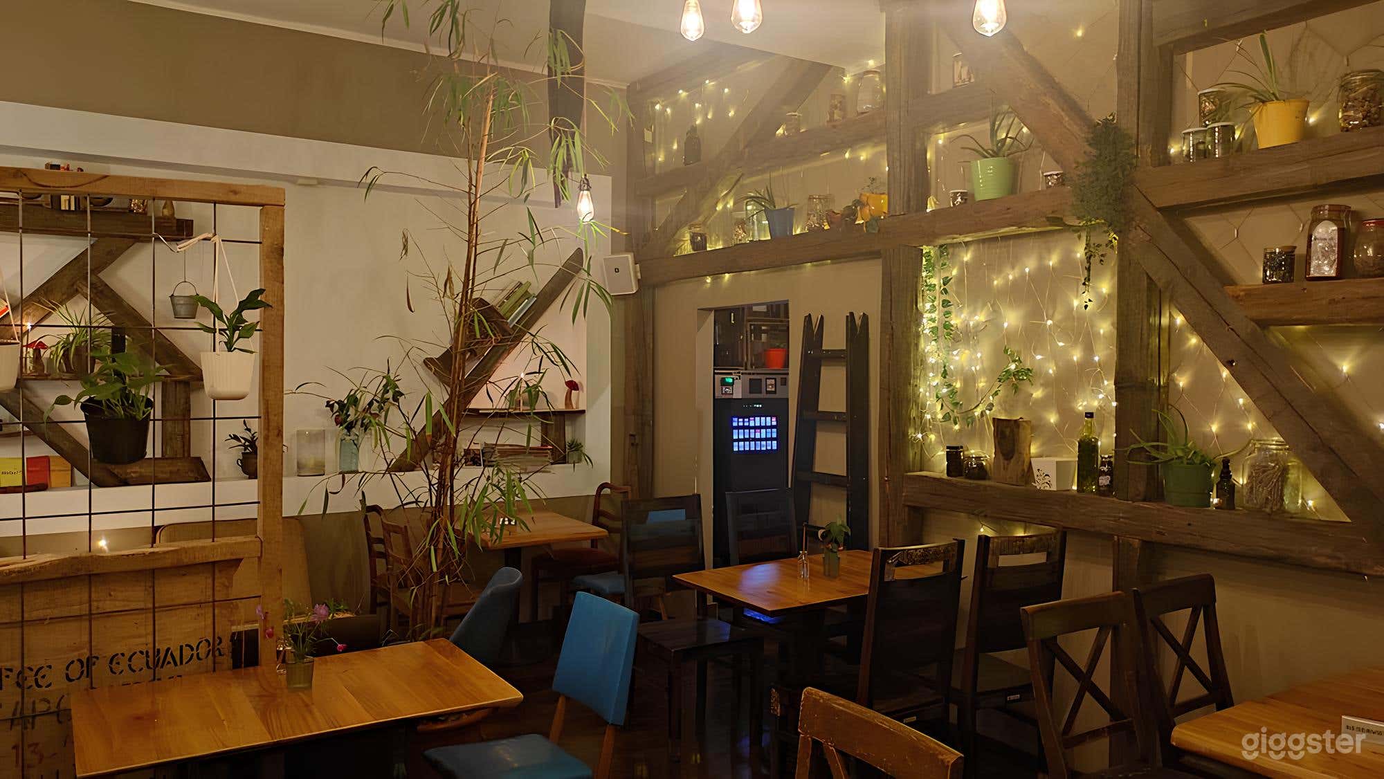 Charming, Cozy Restaurant in Leipzig Photo 3