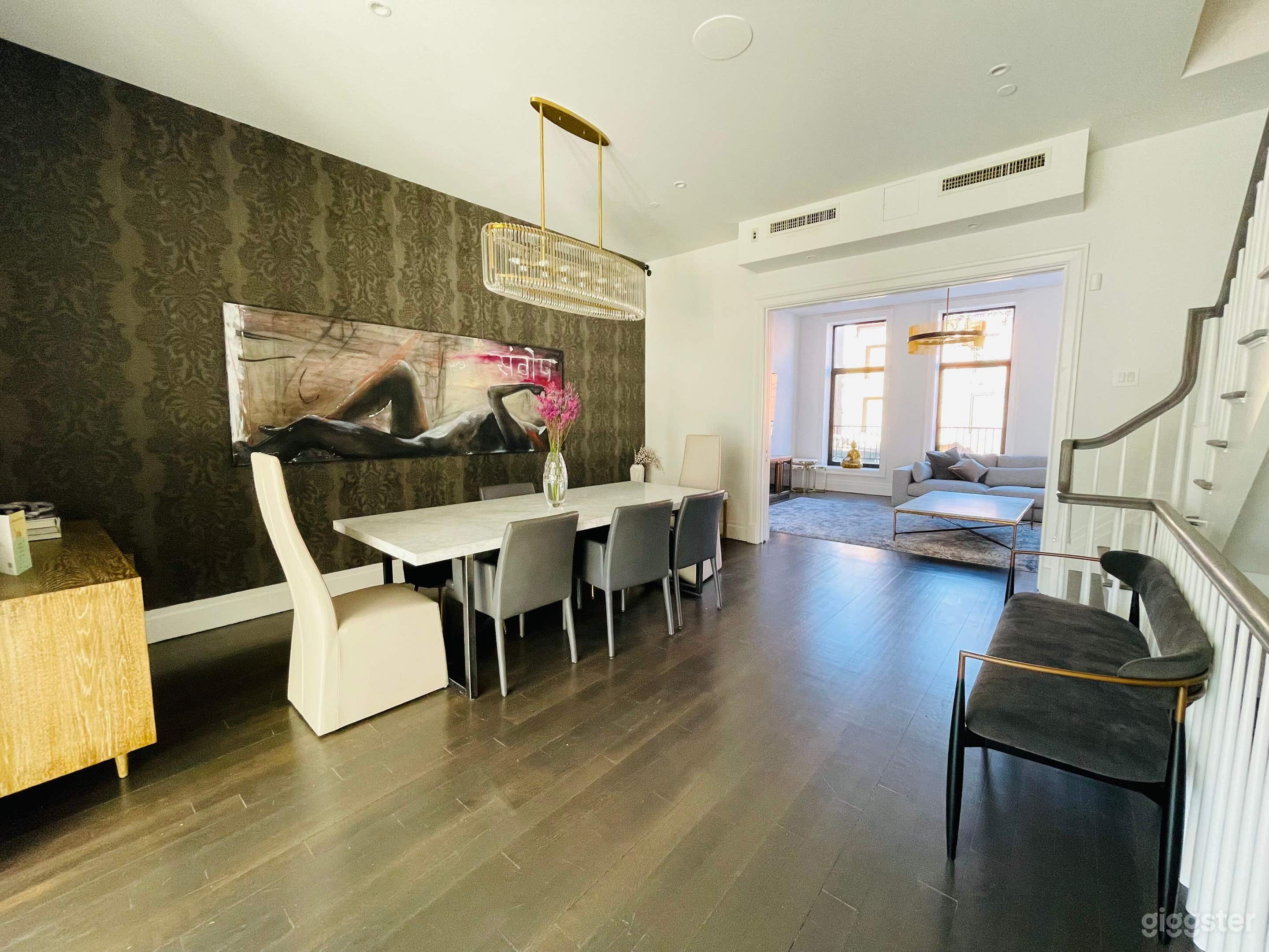 Beautiful modern, 3-level Brooklyn Townhouse  Photo 1