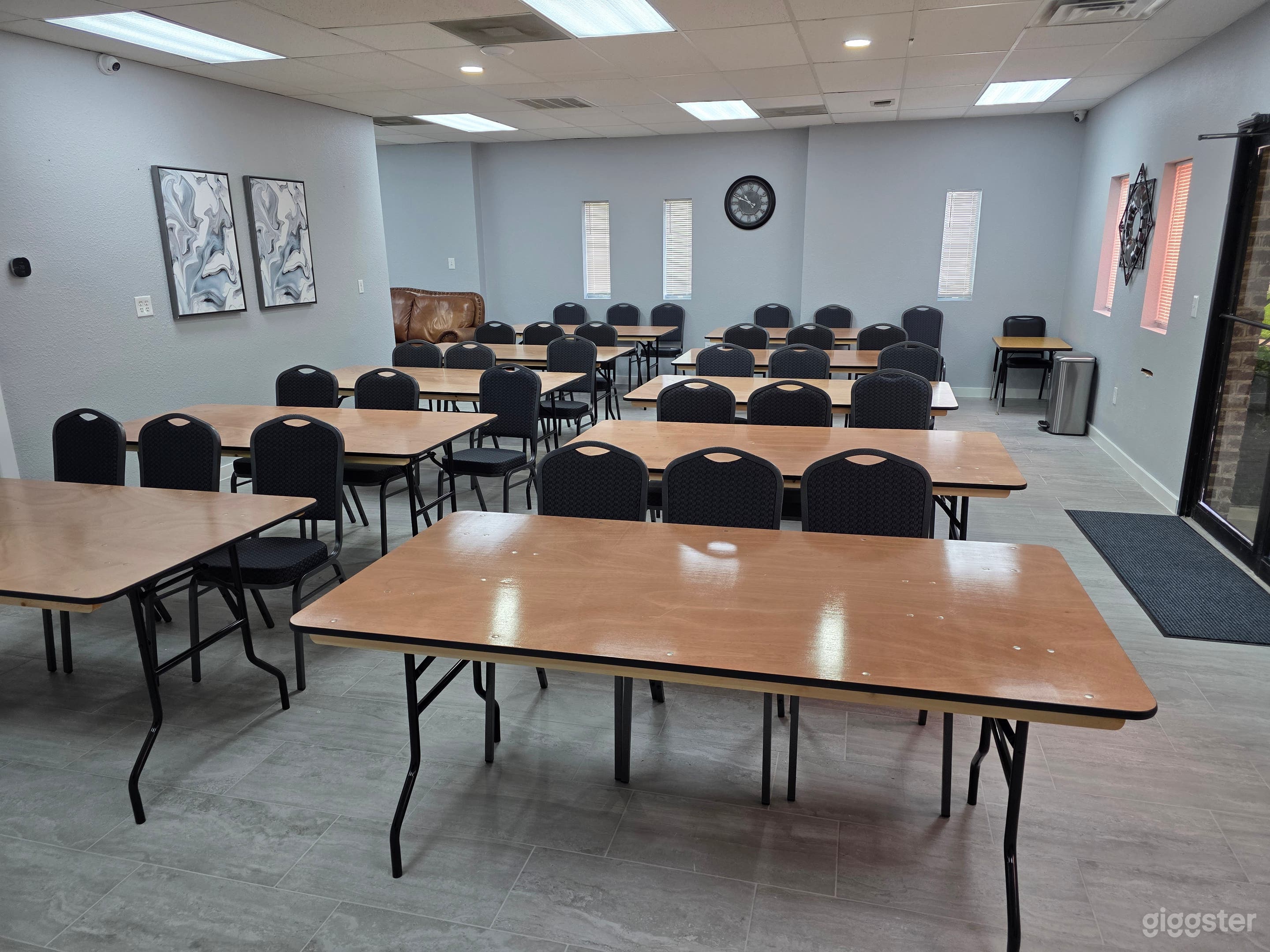 Pop up, meetings, workshop center Photo 1
