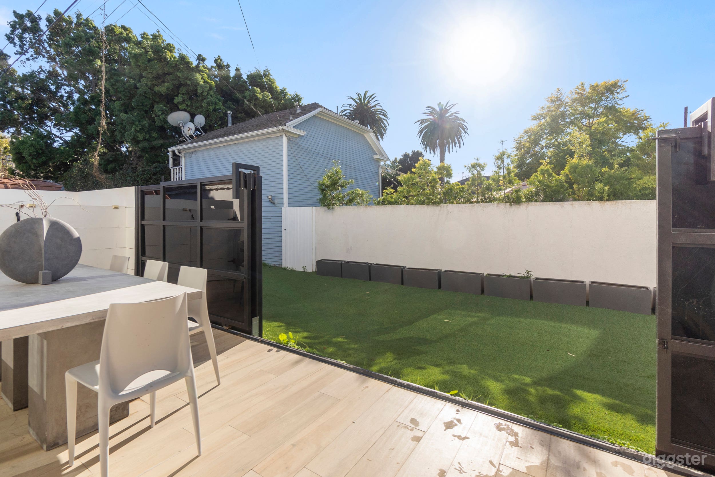 Cozy Retreat - Natural Lighting!!!! Photo 3