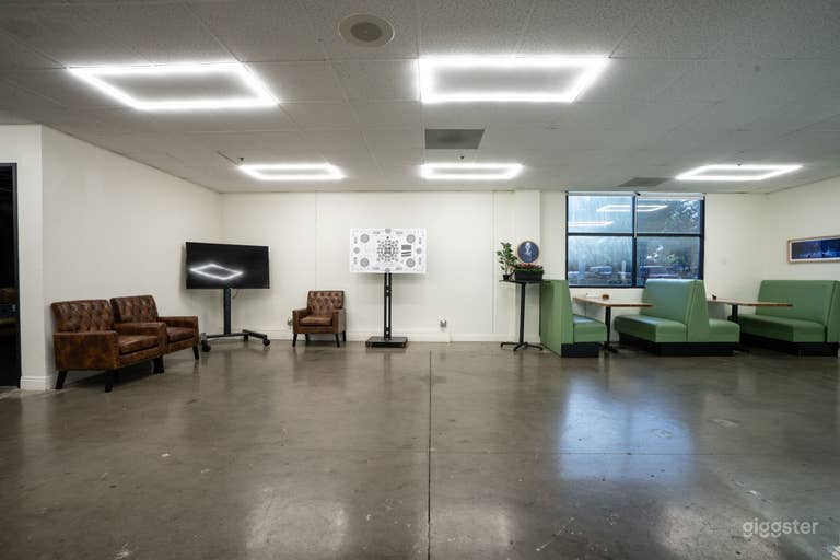  Lobby With Focus chart (included)  