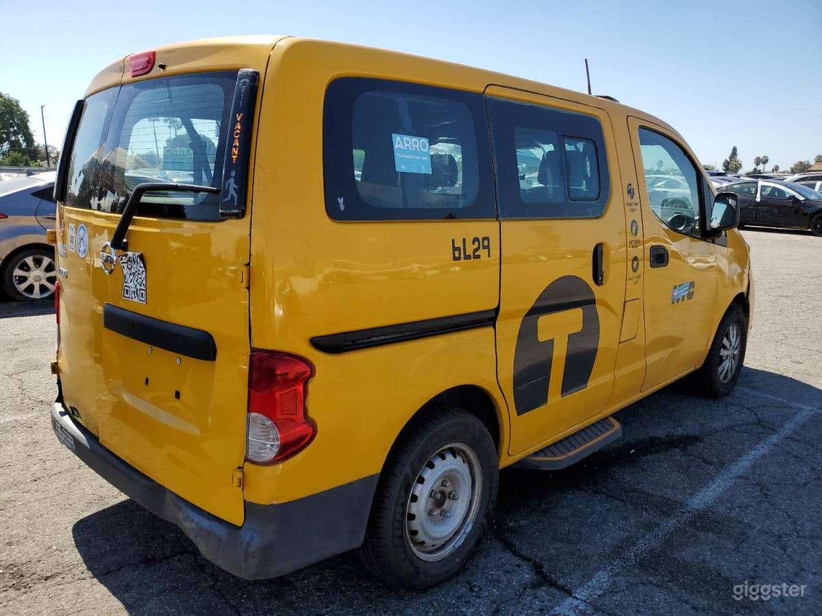 2017 Nissan NYC Taxi Photo 3