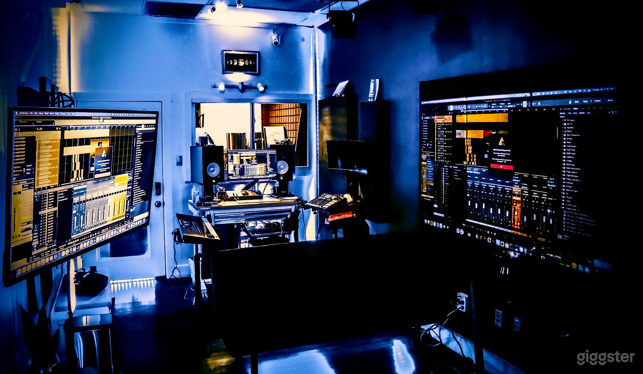 Modern, Urban, Audio / Video Studio in Smyrna, GA Photo 1