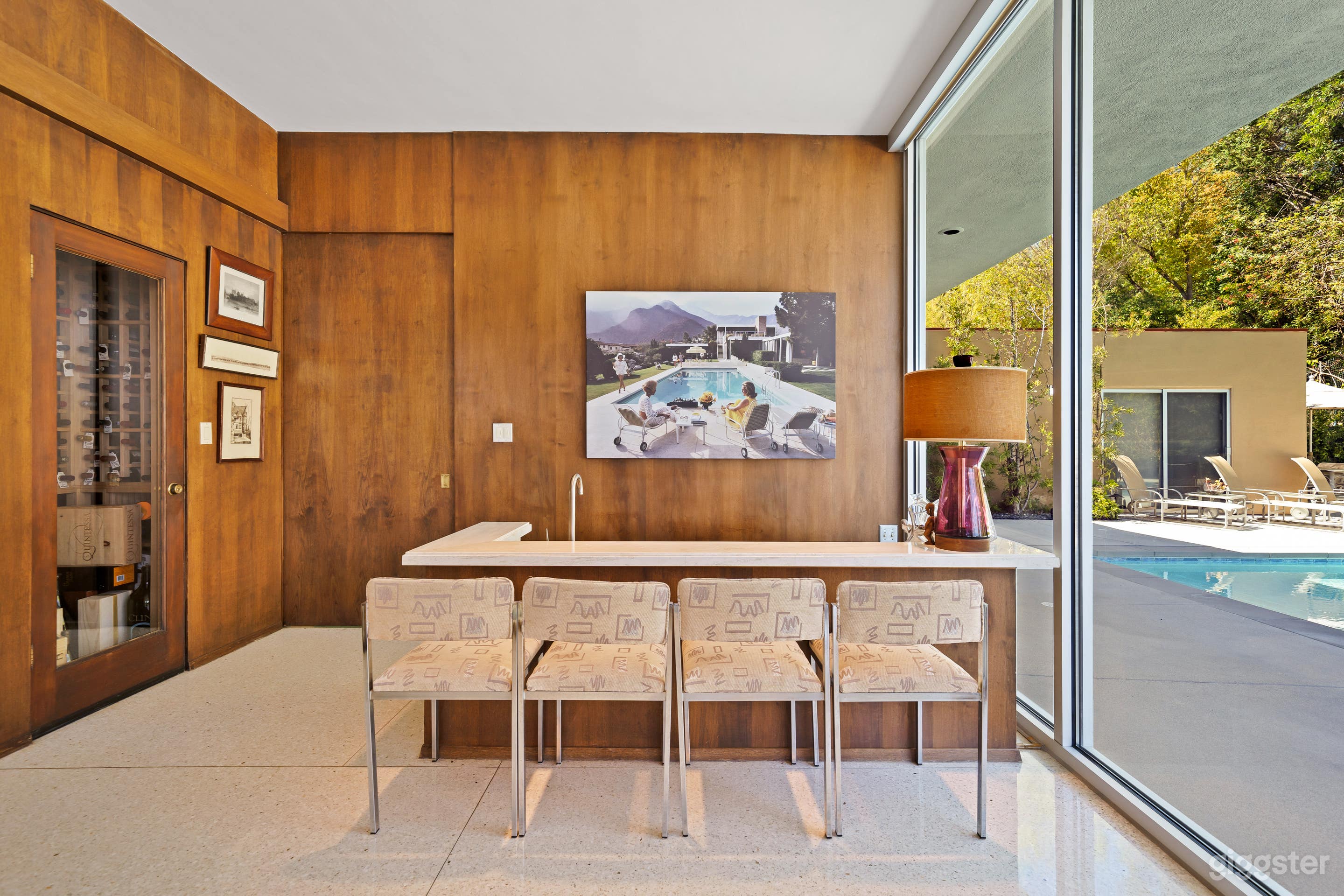 LUSH MID-CENTURY MODERN DREAM WITH VIBRANT FLAIR Photo 3