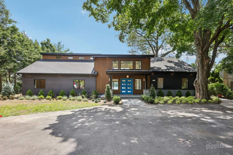  Una impresionante casa junto al lago 