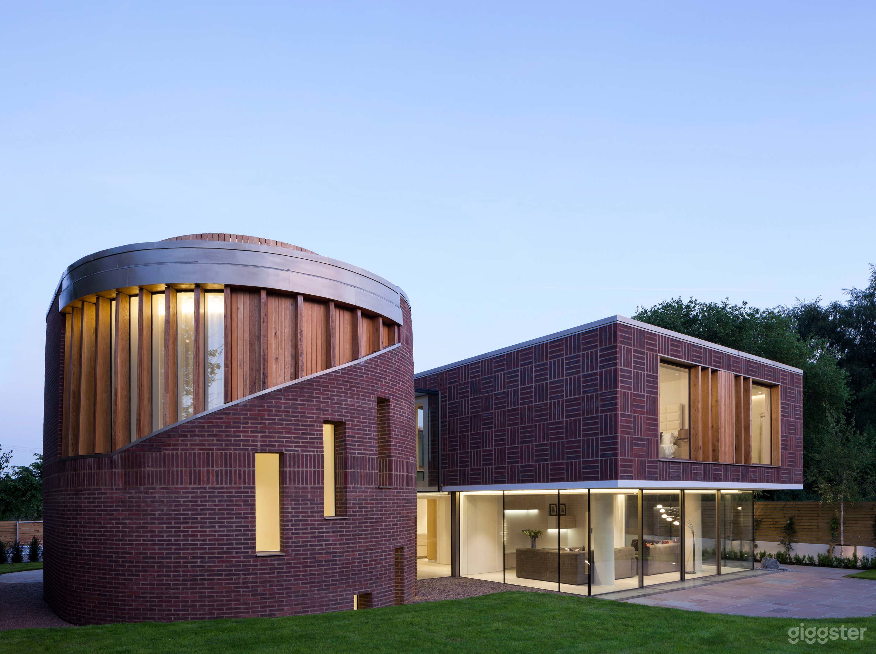 Radlett Eco Mansion Photo 1