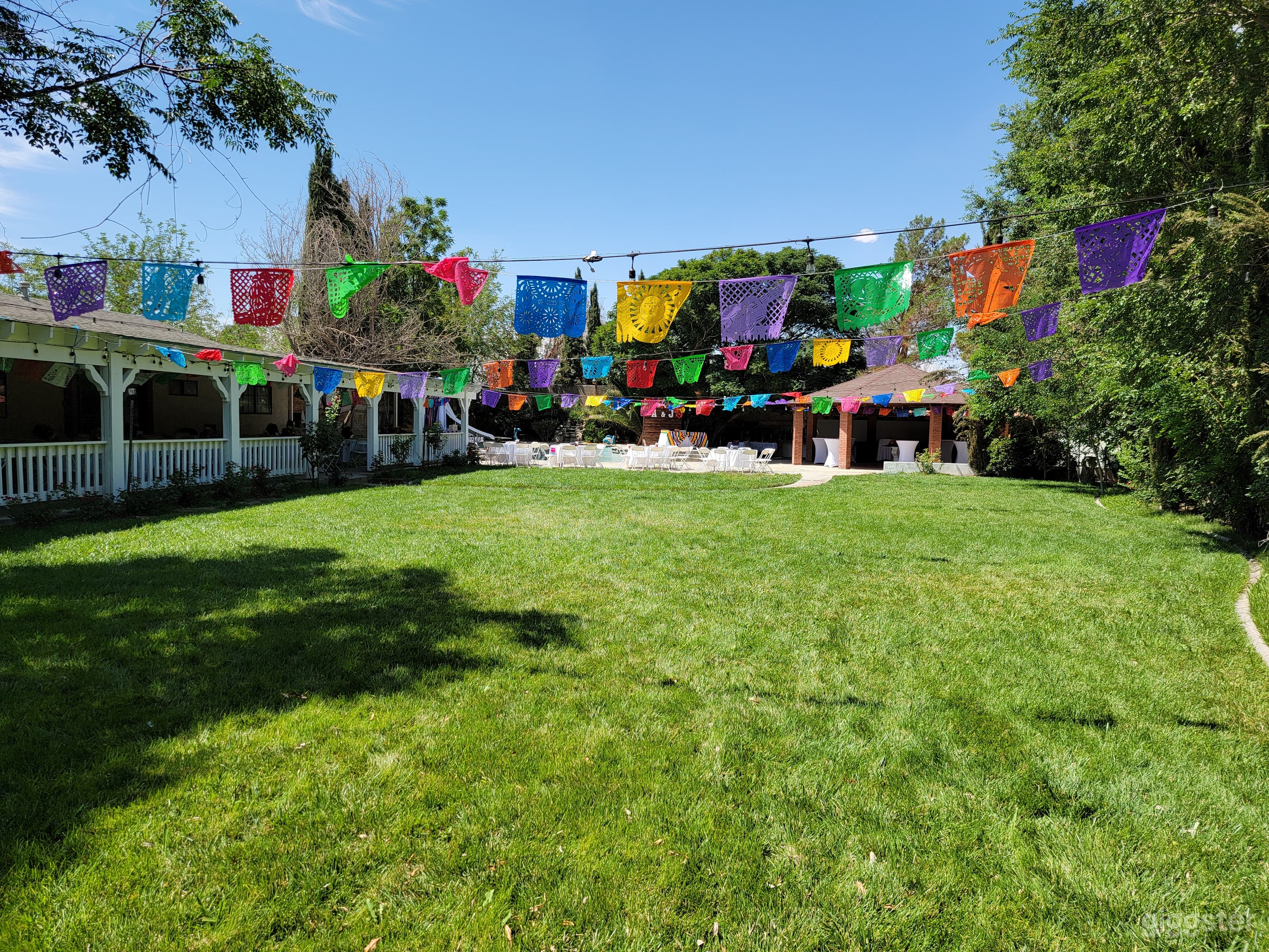 Beautiful hacienda with green scenery  Photo 3