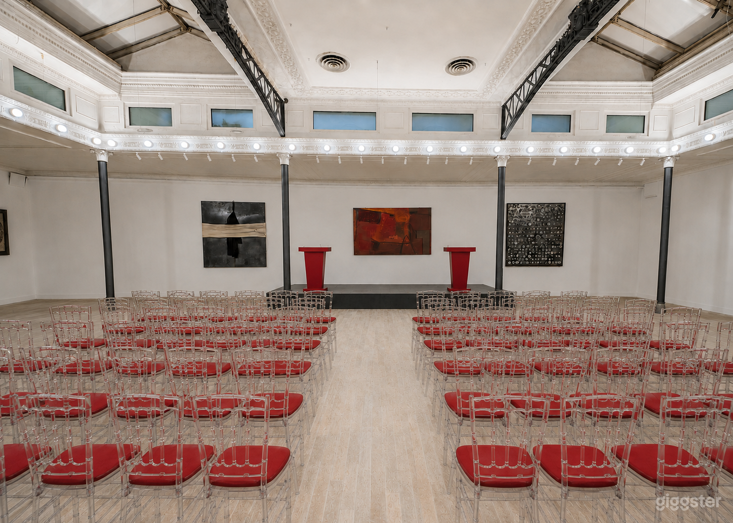Foto di Large 450 sqm space on the street in the center of Rome 4