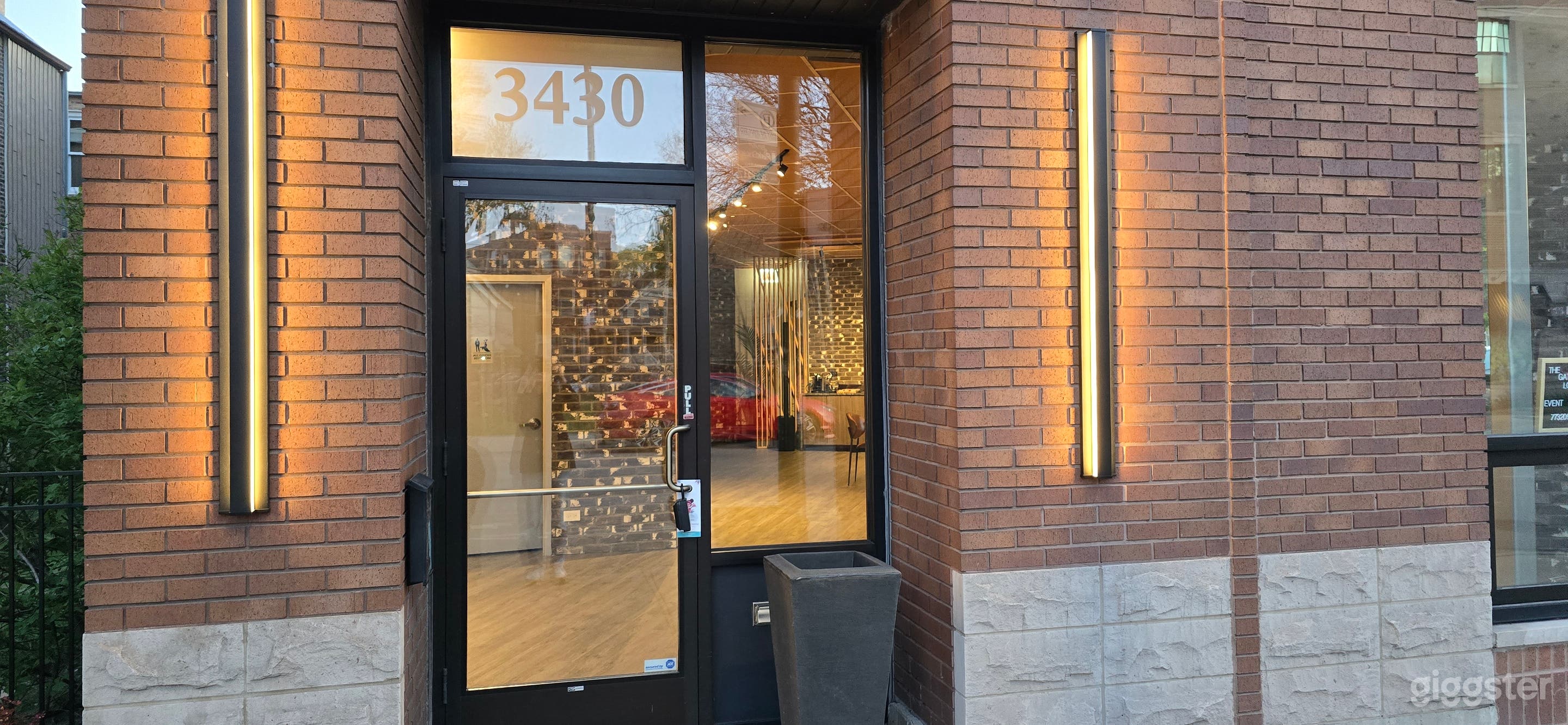 Storefront private event space Photo 1