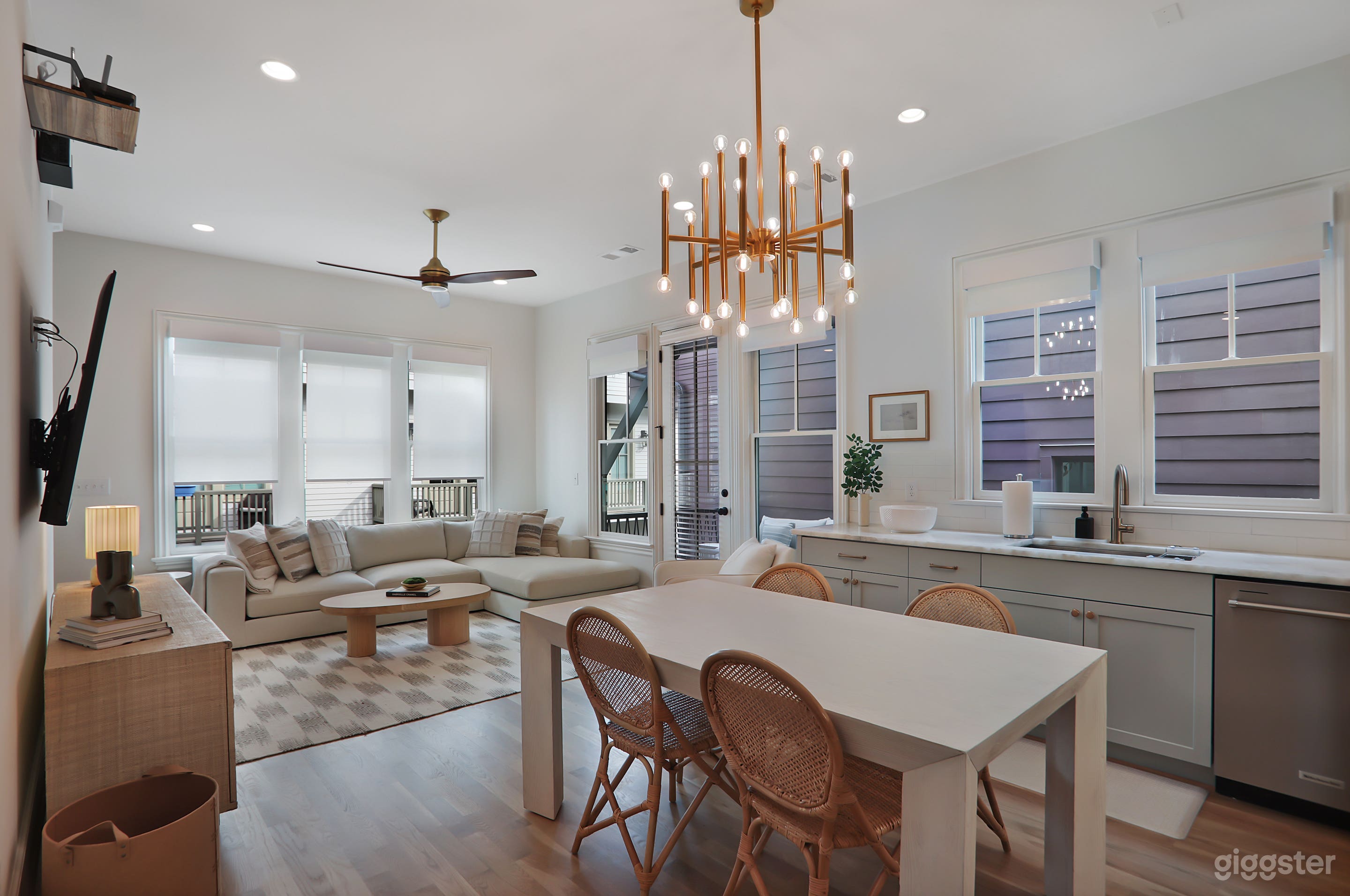 Hedge Haus -Brand New Home Photo 1