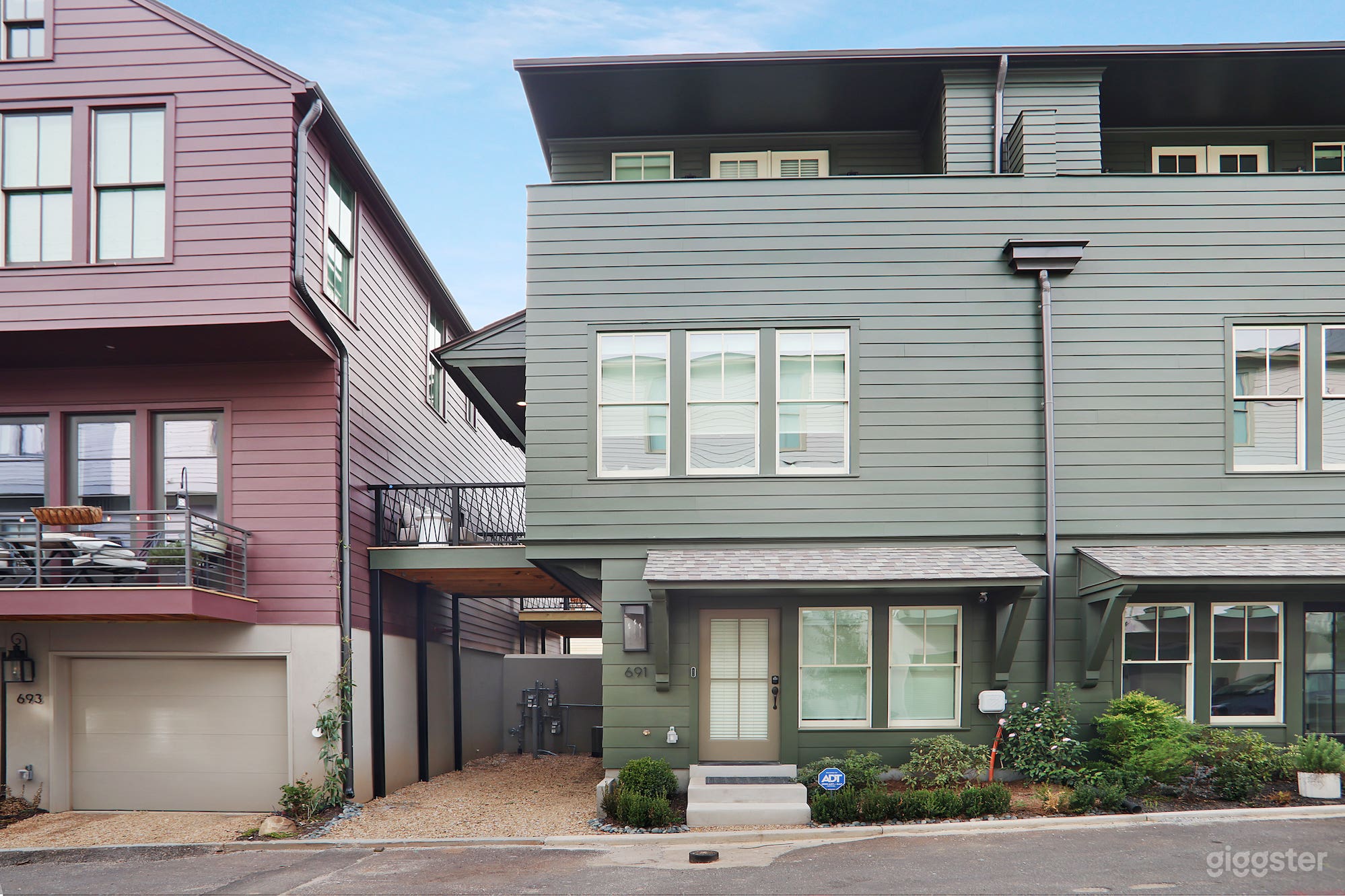 Hedge Haus -Brand New Home Photo 4