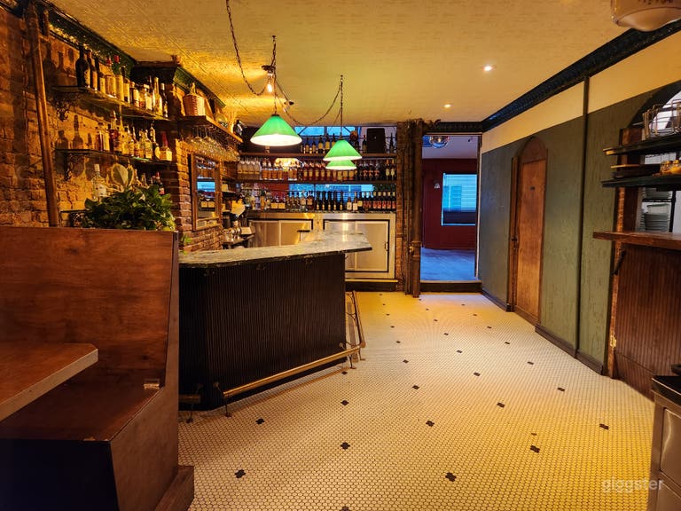  Cozy LOUNGE/RESTAURANT by SHAPIRA 