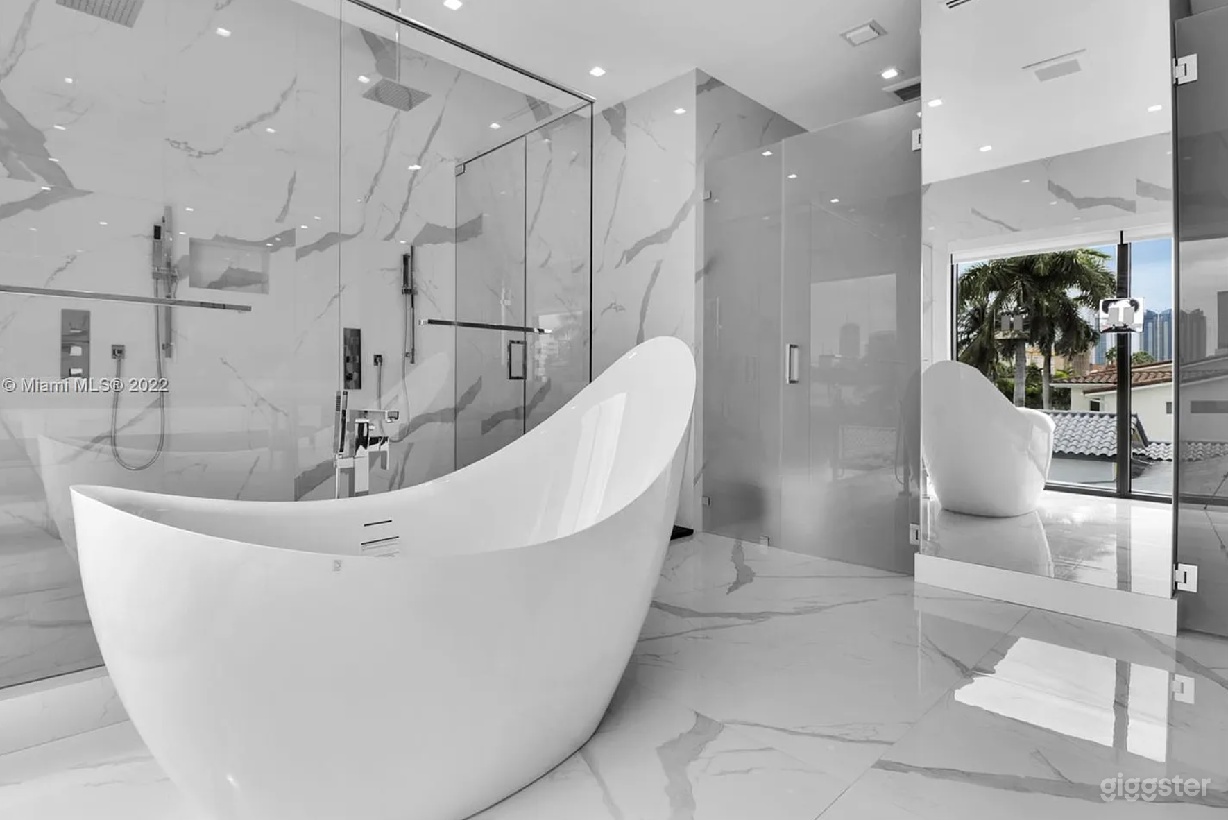 VIP North Miami Beach Retreat Photo 4