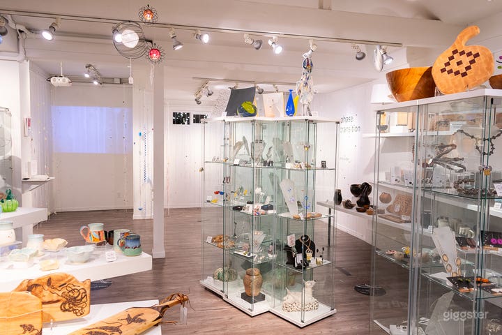 Bright Gallery/ Retail Store Photo 2