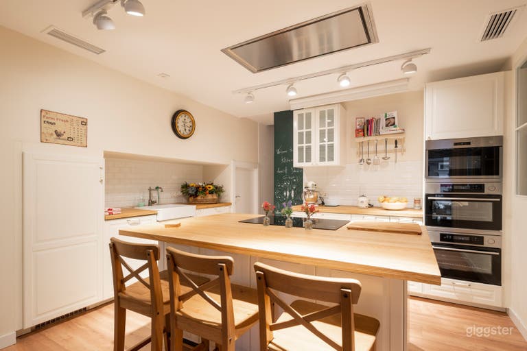  Cocina y comedor hogareños para eventos 