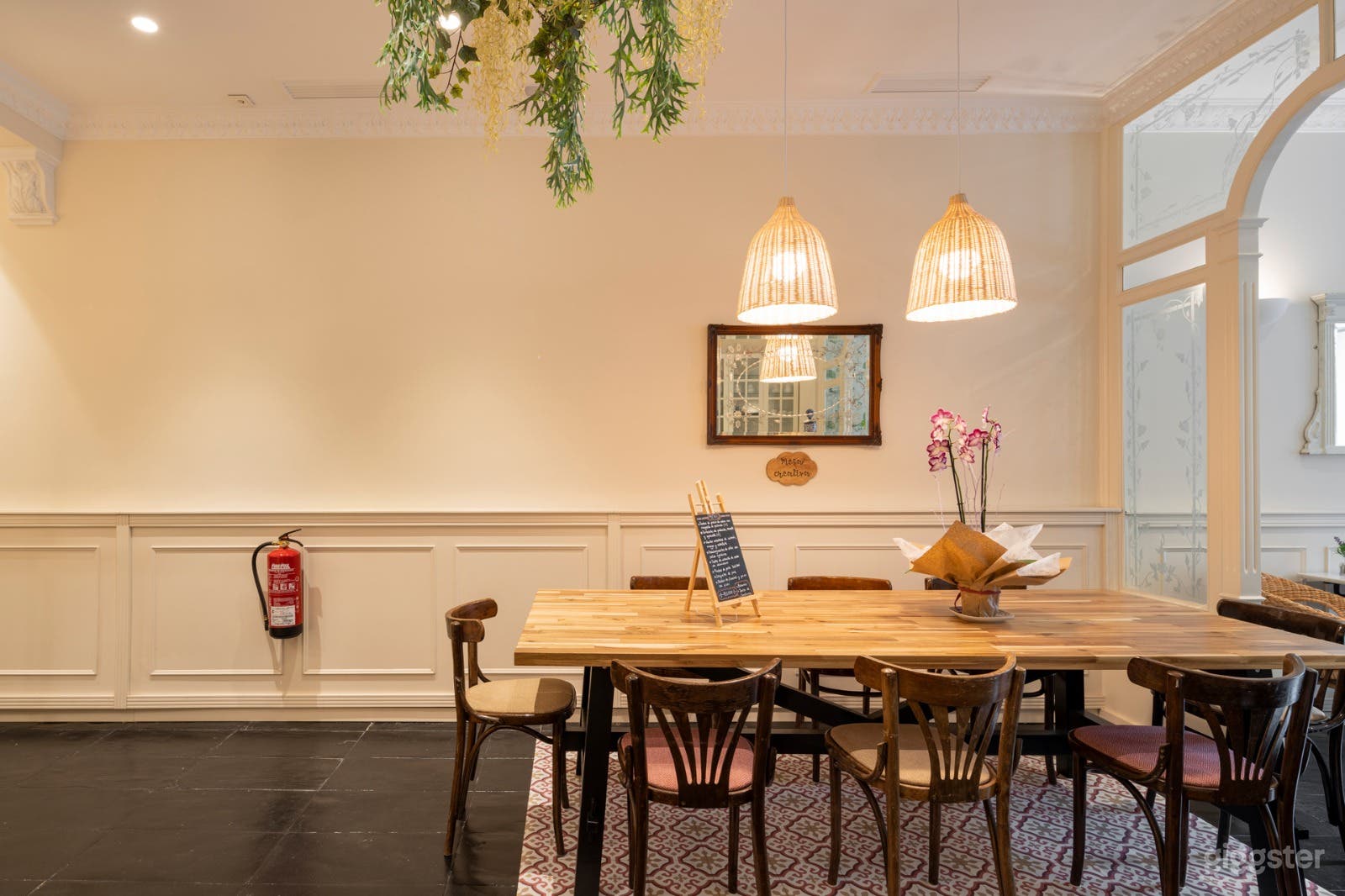 Cocina y comedor hogareños para eventos Foto 3